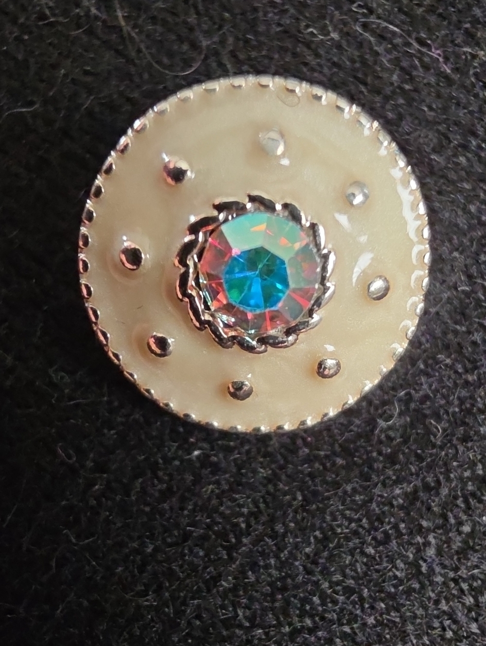 STYLE DOTS - Original - AB Crystal Center Cream Enamel Snap